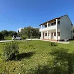 Elvira Tatil Evi